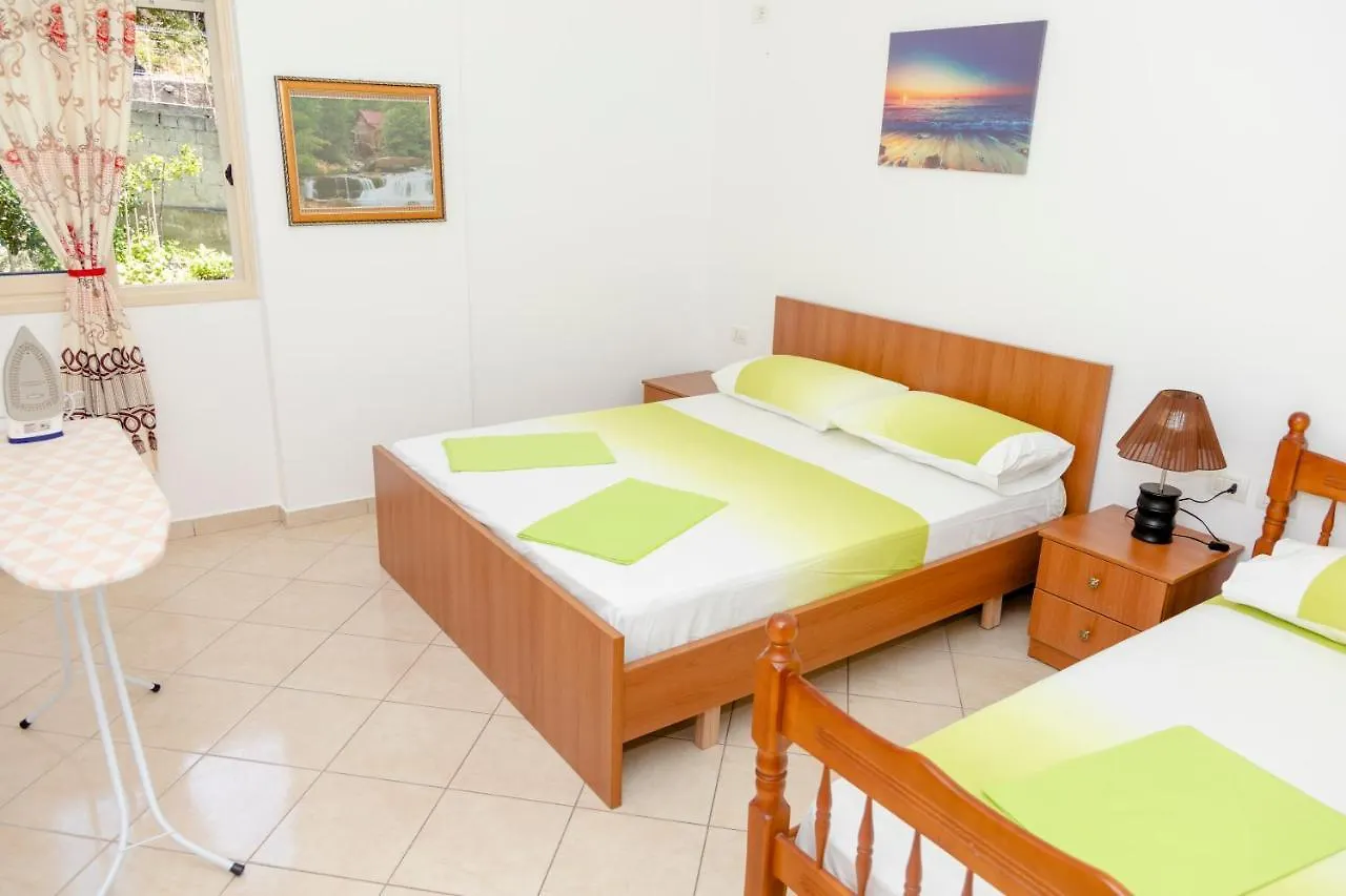 Apartments Mattia Vlore 0*,